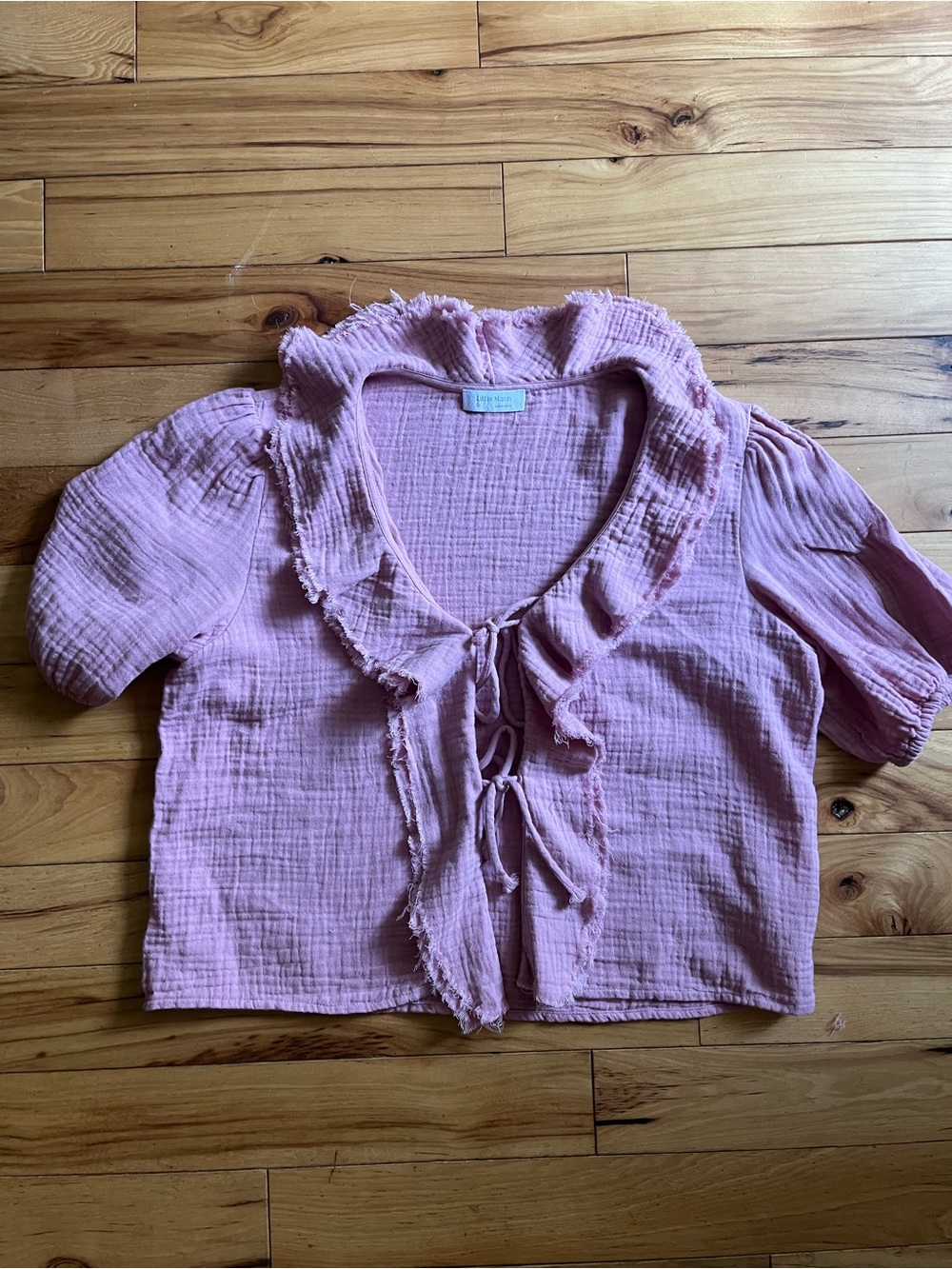 Aritzia little moon hydrangea top